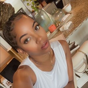 Meet your Posher, Tierra